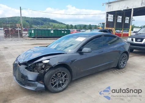 2023 Tesla Model 3 Long Range Dual Motor All-Wheel Drive z USA, uszkodzony, nr VIN 5YJ3E1EB3PF633554